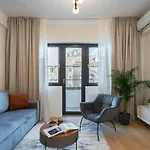 Sunny 2br Large Flat - Amzei Square Apartamento *