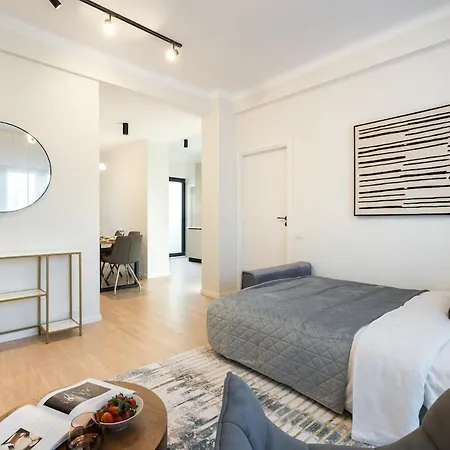 Lägenhet Sunny 2br Large Flat - Amzei Square