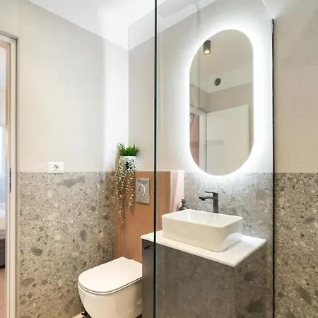 Sunny 2br Large Flat - Amzei Square Διαμέρισμα