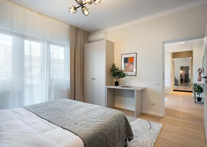 Apartament Sunny 2br Large Flat - Amzei Square