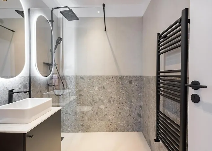 Apartament Sunny 2br Large Flat - Amzei Square