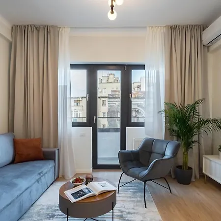 Sunny 2br Large Flat - Amzei Square דירה *