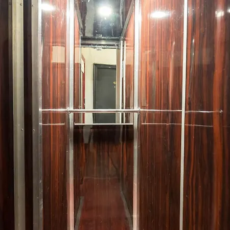 Sunny 2br Large Flat - Amzei Square Bucureşti