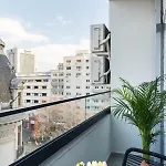 Sunny 2br Large Flat - Amzei Square Апартаменти *