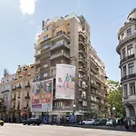 Sunny 2br Large Flat - Amzei Square Апартаменти Бухарест
